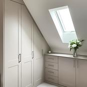 4 panel shaker fitted bedroom