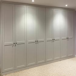 <p>Affordable fitted wardrobes</p>
